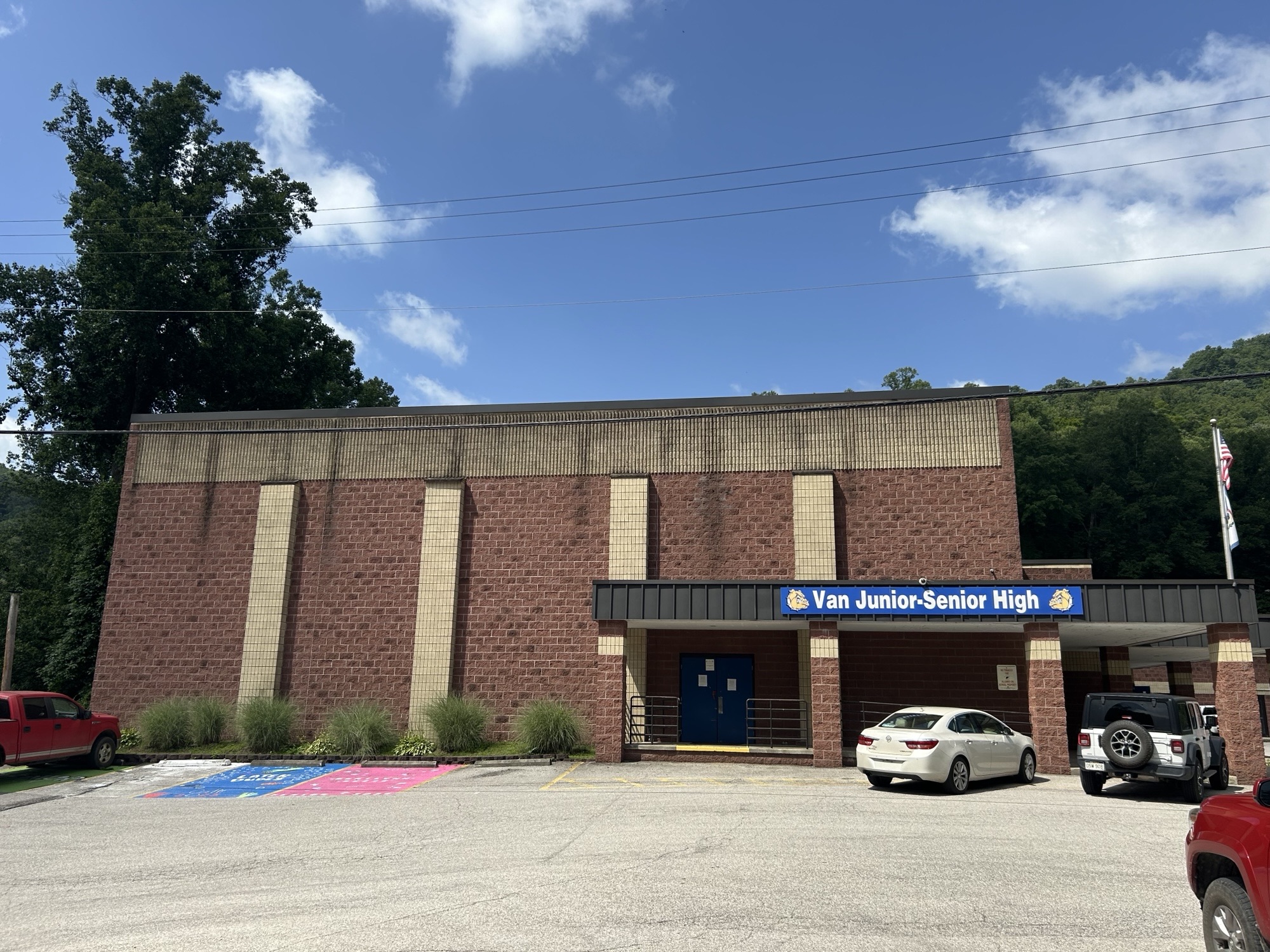 Boone County Board of Education begins hearings on potential Van Elementary, Junior/Senior High School closures